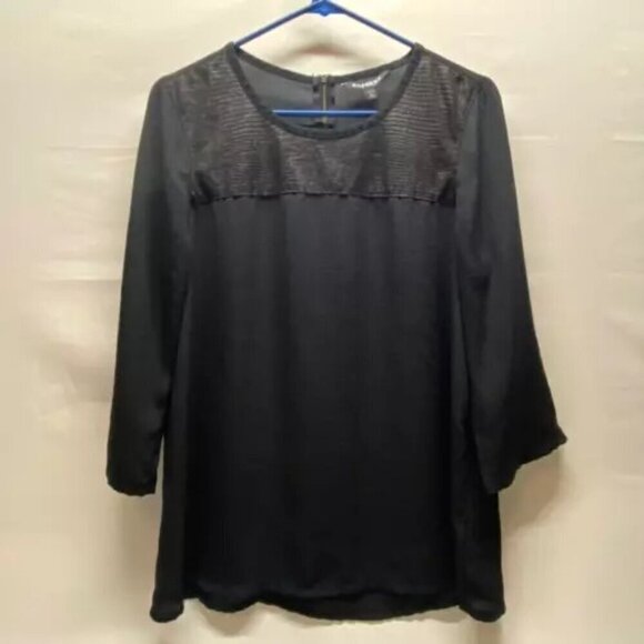 Express Women's Medium Black 3/4 Sleeve Zip Back Tunic Embossed Snakeskin Detail - Picture 13 of 13